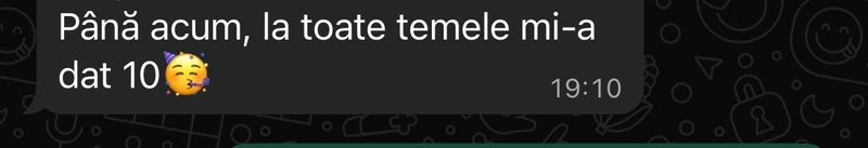 Recenzie de la un student: „Până acum, la toate temele mi-a dat 10.”